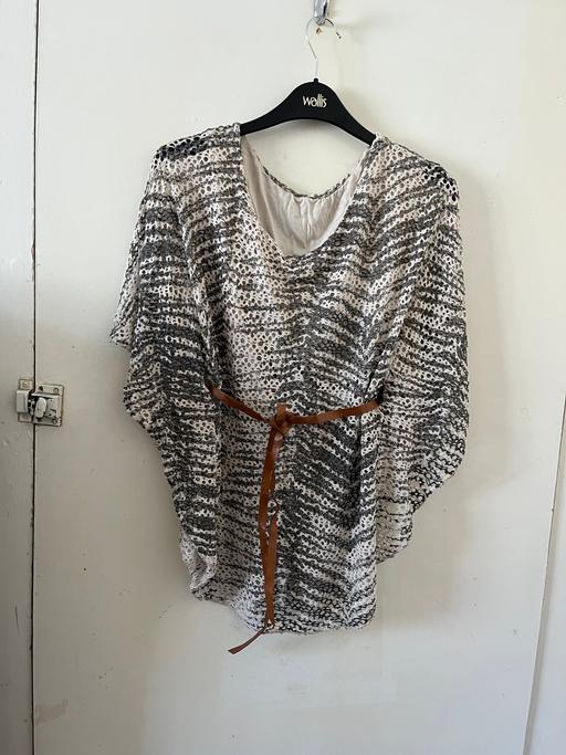 Buy & Sell South West London Norbury - South West London - Photos for Beautiful womens top size M