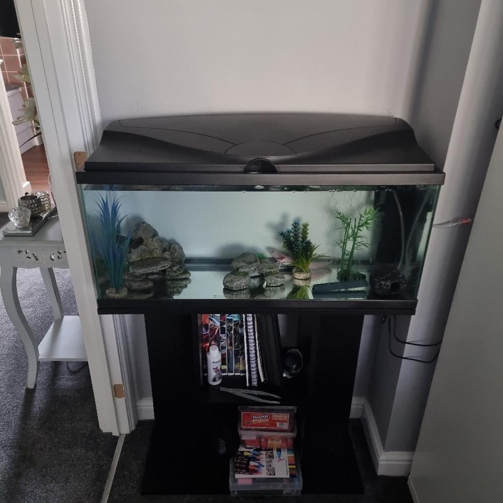 Ciano Aqua LED Aquarium and stand in South Staffordshire für £ 50,00