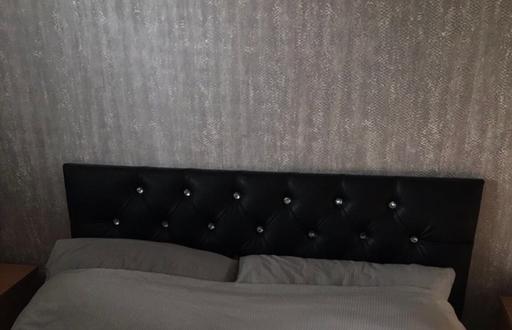 Buy & Sell Essex Brentwood - Photos for Black faux leather headboard with diamantés