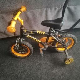 child's bike with stabilisers plus had a safety bar for adults holding on to the bike.
stabilisers and bar can be removed if needed
suit a child 2year +
breaks are fully working
tyres are good condition and no punctures
bike is in good condition and fully working order
can deliver locally if needed
only £10
07842-207242
