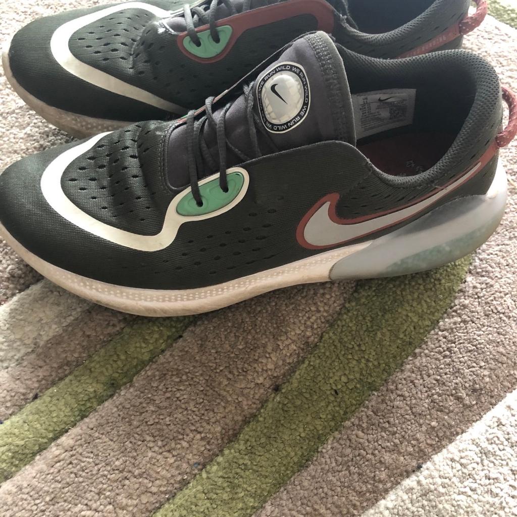 Nike joyride running shoes, worn but In good condition size 10