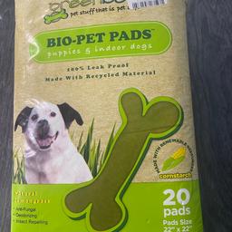 Biodegradable puppy training pads. Really work well.
22” x 22”. All 4 packs for £12