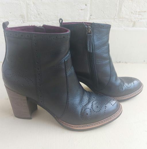 Buy & Sell South East London Sydenham Hill - SE26 - Photos for Tamaris Leather Heeled Ankle Boots