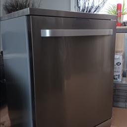 Full size kenwood dish washer
w 59cm
h 83.4cm
64 cm
working and in good condition few scratches but not really noticeable couple of dents on top as shown in photos but that will mostly be under counter top.
Pick up only
