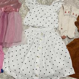 bundle Of Girls clothes in size 5 and 5-6 years
All are in size 5 years
Only the cord pinafore dress with tights is in size 5-6 years

All have been used few times

In good condition

please have a look at my other items

thank you