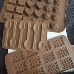 spoon mould 
chocolate bar 
& mixed mould of hear flowers & giftbox 
hardly used