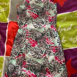 A lovely, colourful dress that can be worn for summer, has bright colour which can be dressed up or down. Compliments your figure.
Primark
Size 8
(Delivery price depending on area)