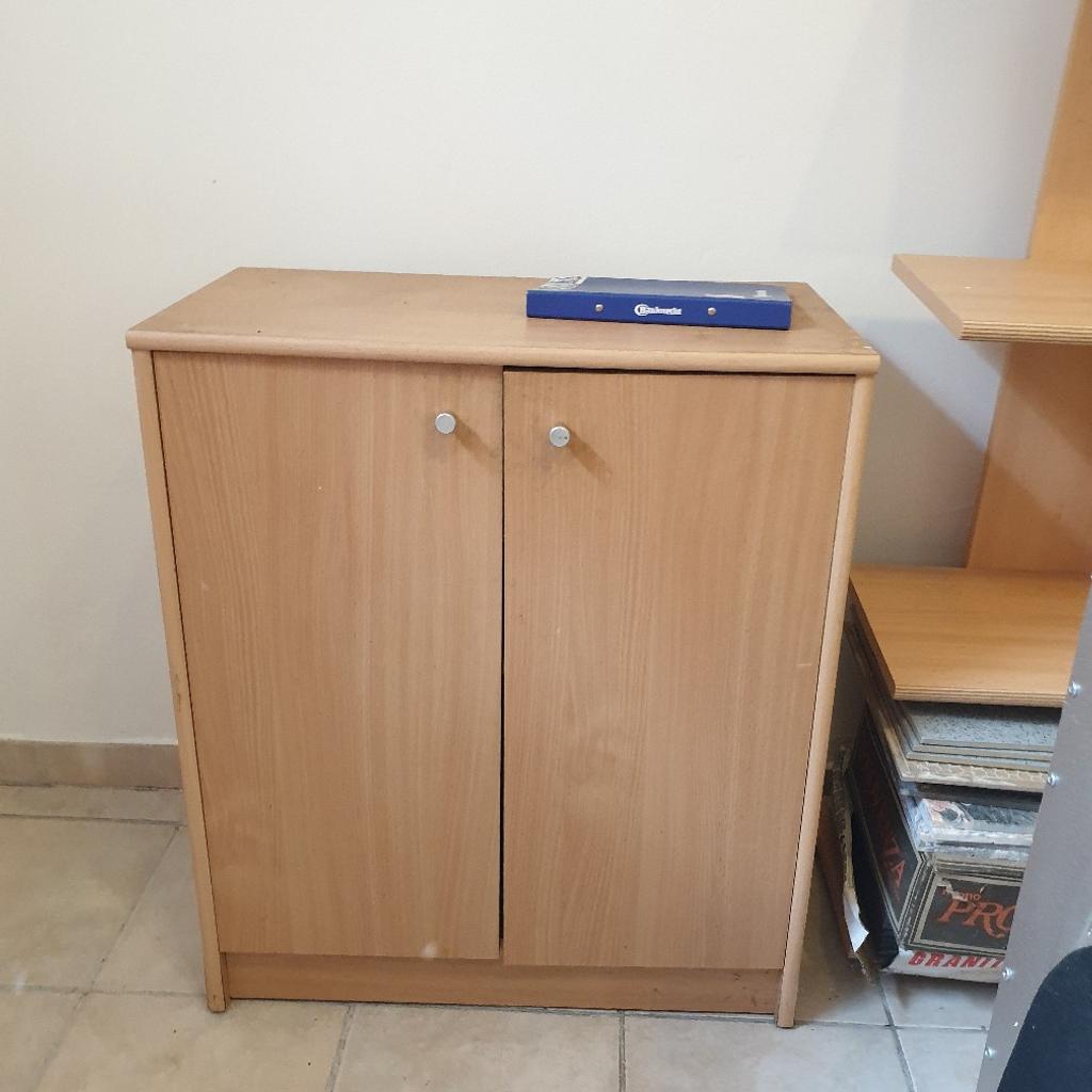 schrank zu verschenken in 6800 Stadt Feldkirch für gratis zum Verkauf