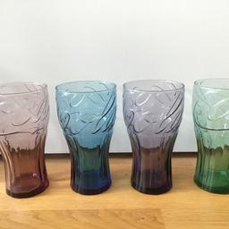 Retro samlarobjekt
4st Coca-cola glas i olika färger, brun/rosa, blått, lila o grönt. 13cm höga och diameter upptill 7,5cm