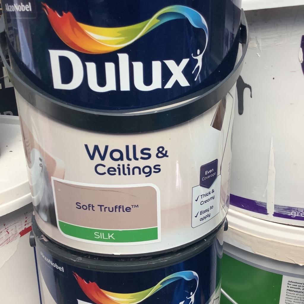 Dulux & Valspar grey red wall ceiling paints in B33 Birmingham for £7.