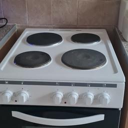 montepellier electric cooker had it 3 months not used much. only selling due to moving away.
