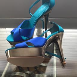 Brand new and unworn Carvela platform sole high heels by Kurt Geiger.
Size 39/6UK.