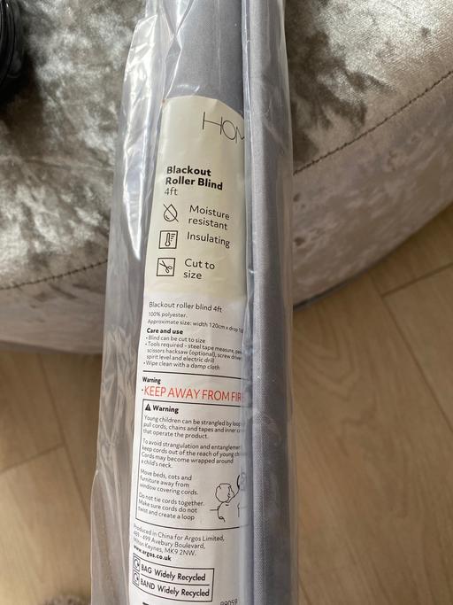 Buy & Sell Essex Harlow - Photos for Bnwt grey roller blind