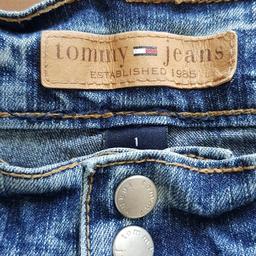 Jeans 3/4 von Tommy Hilfiger gr.1

Ich glaube die gr.1 entschpricht XS

Gute Zustand,

Abholung oder Versand möglich.
 Käufer trägt die Versandkosten

Privat Verkauf, keine Garantie, keine Rücknahme