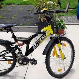 Verkaufe ein Jugendrad 
Farbe : schwarz- gelb (BVB) 😊
kann gerne besichtigt und Probe gefahren werden.