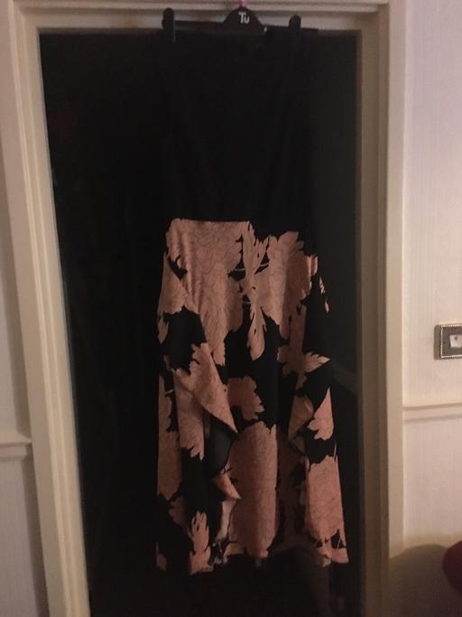 Buy & Sell South West London Merton - Photos for Dress
