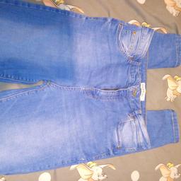 ladies jeggings size 16 stretch 
slim leg design like new !!
collection only plz dy1 russells hall area !!
plz look at my other items