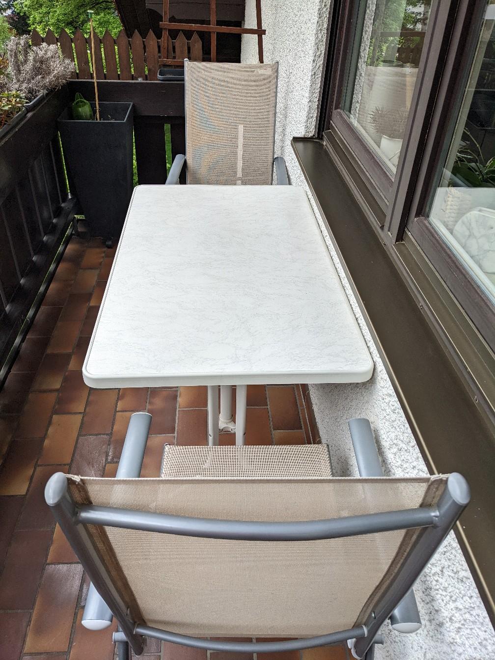 Balkonstühle und Tisch in 85521 Ottobrunn für € 65,00 zum Verkauf