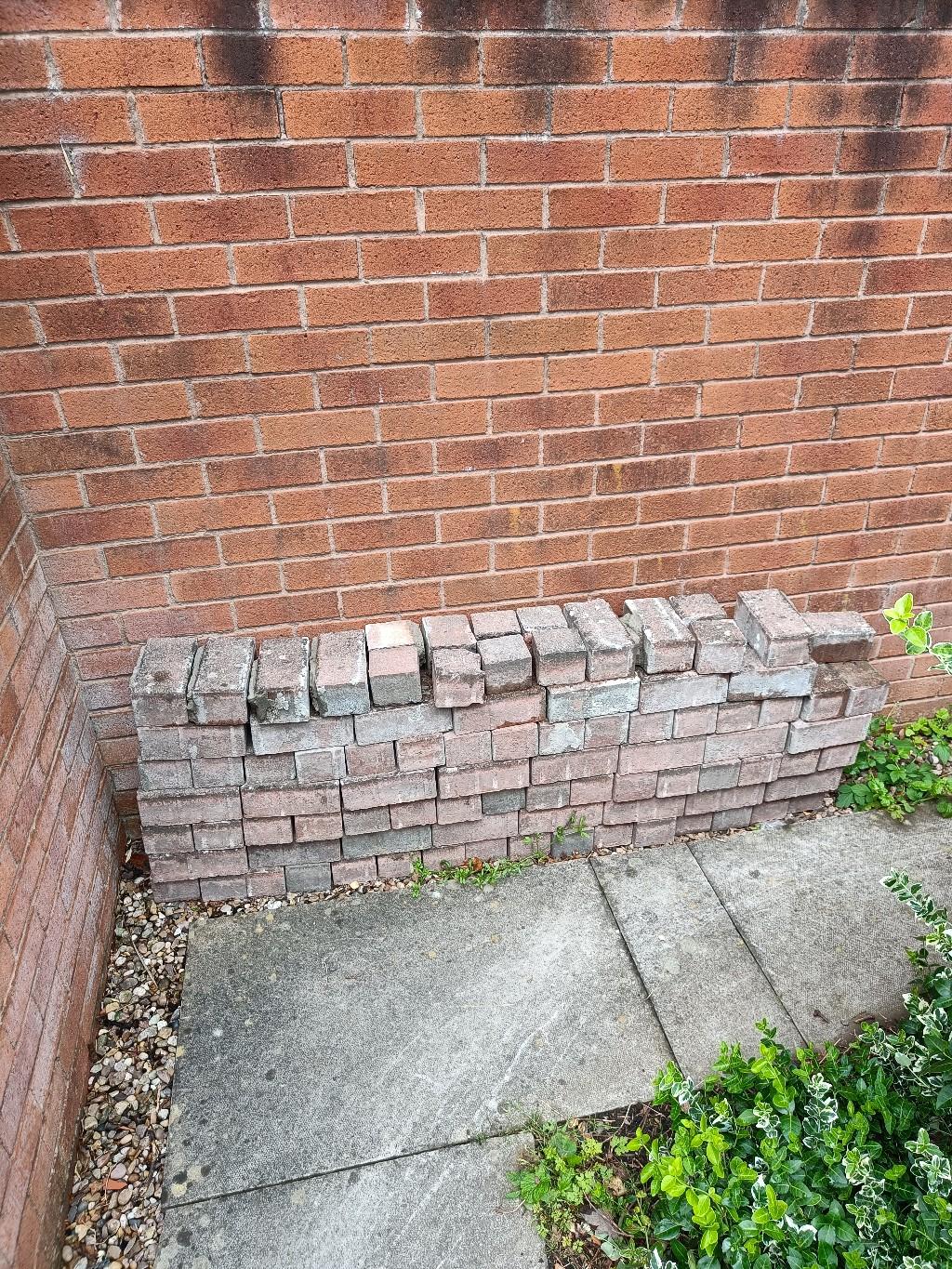 Reclaimed Block Paving in B90 Metropolitan Borough of Solihull for £20. ...