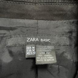 Super erhaltener und kaum getragener Blazer von Zara in Schwarz. Größe M