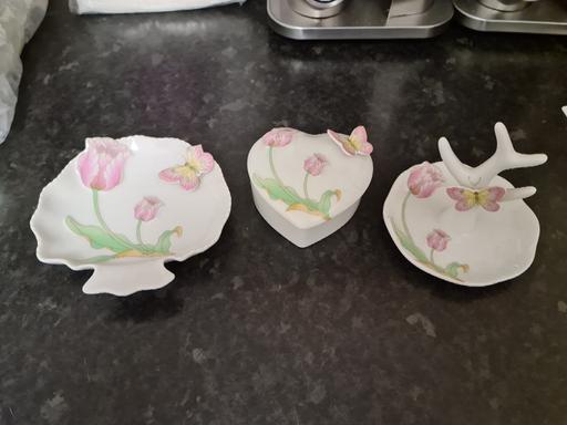 Buy & Sell Essex Basildon - Photos for Trinket dish/box Jewellery holder set