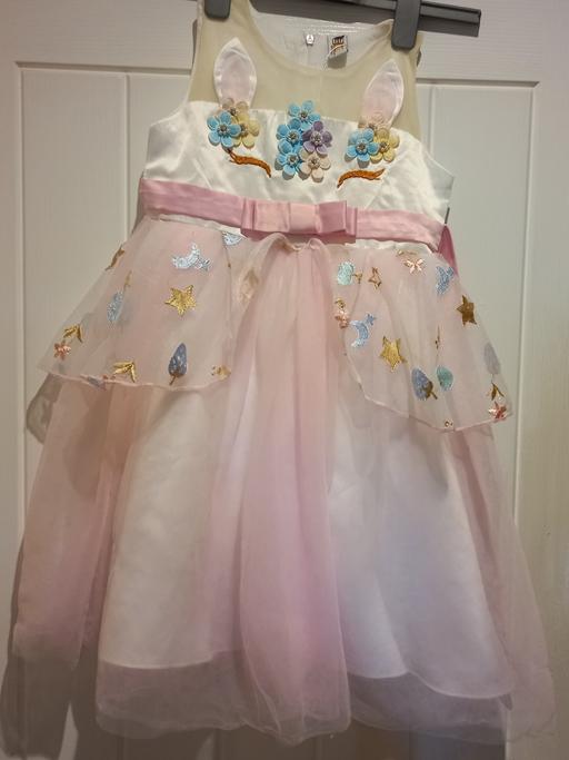 Buy & Sell Pembrokeshire - Wales Clarbeston Road - Pembrokeshire - Photos for Girls Dress - Age 4/5 years