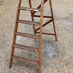 Vintage wooden step ladder 5 tread

Ideal for home decor or can be used.

Collection from warboys or local delivery available