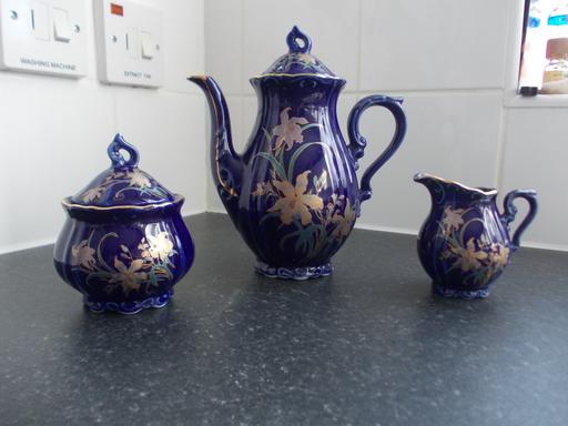 Buy & Sell Essex Chelmsford - Photos for BLUE FLORAL MINITURE SIZE TEA SET