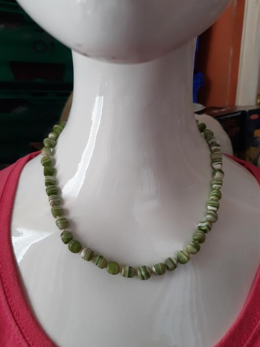 Buy & Sell Merseyside Saint Helens - Photos for Vintage green and white glass necklace