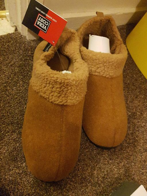 Buy & Sell West Midlands Walsall - Photos for Slippers