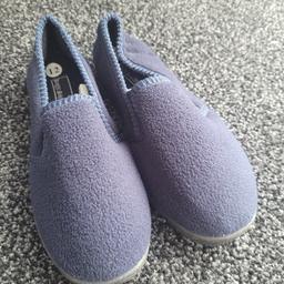 Boys slippers size 12 hardly worn 
Collection only from smoke/pet free home in Blaydon