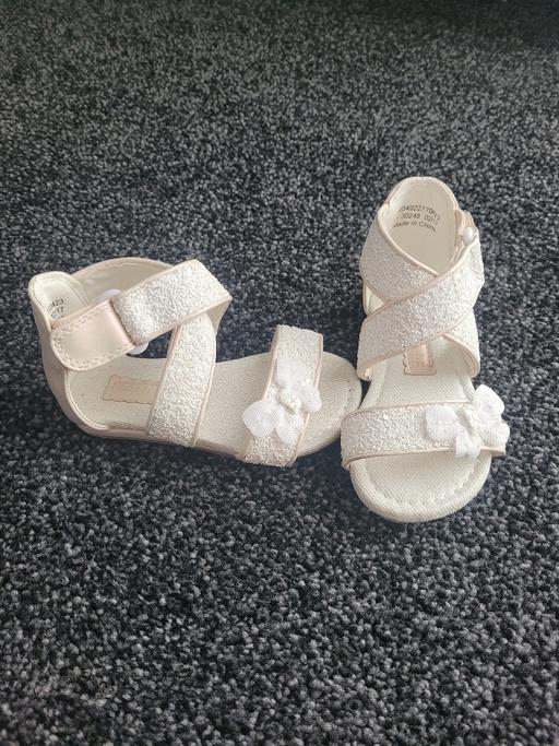 Buy & Sell Tyne and Wear Gateshead - Photos for Girls sandals size 6