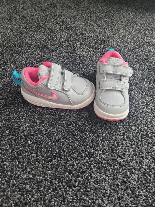 Buy & Sell Tyne and Wear Gateshead - Photos for Girls Nike trainers size 4.5