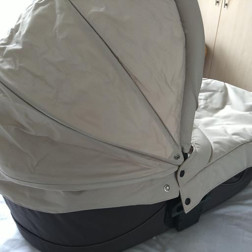 Buy & Sell Merseyside Sefton - Photos for Mamas & Papas Carrycot