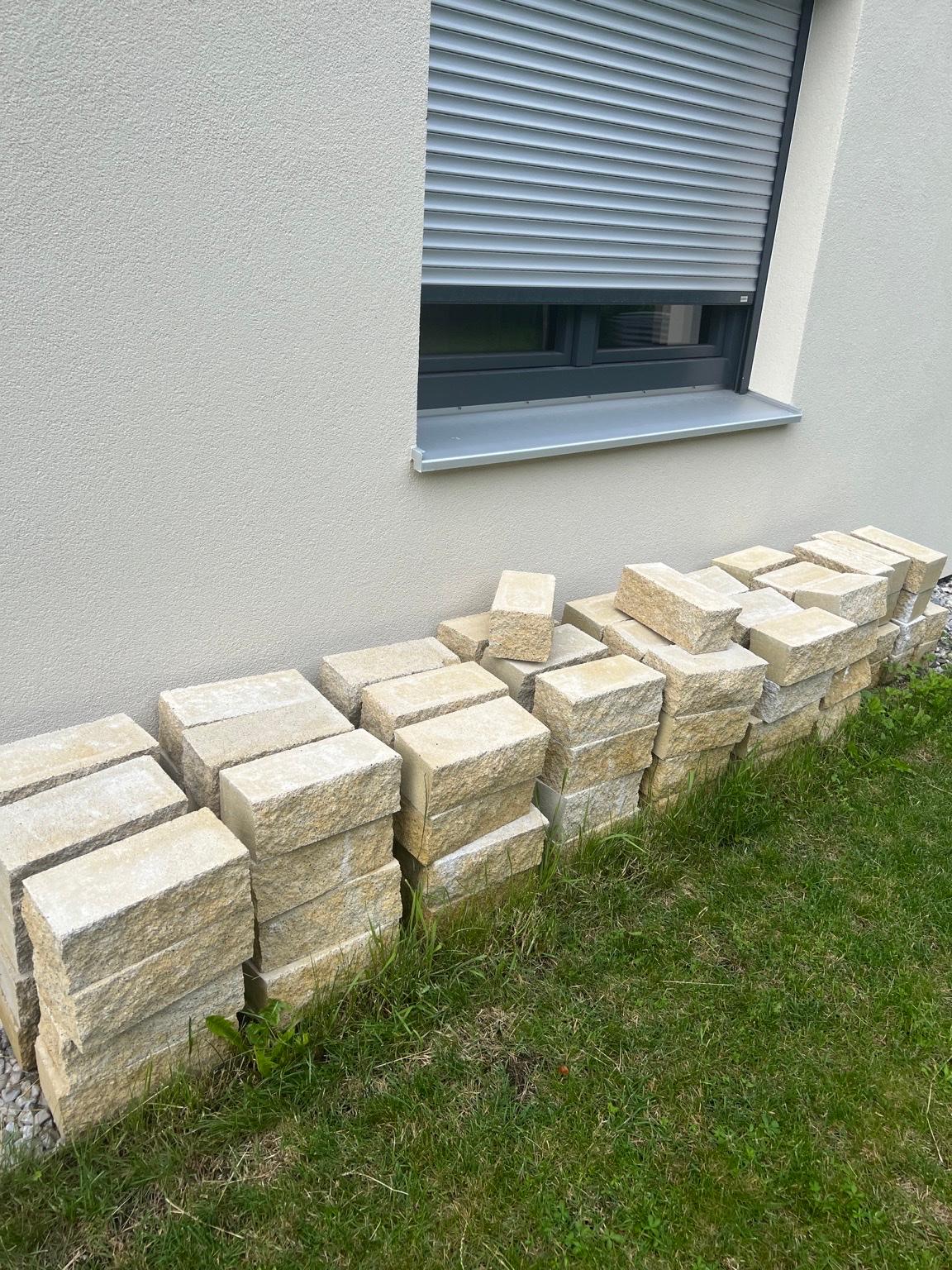 Steine für Garten bzw Mauerbau in 6845 Hohenems für € 350,00 zum