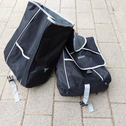 Zwei neuwertige Fahrradtaschen für den Gepäckträger.  Waren nur einmal im Einsatz, da ist auch die kleine Schramme entstanden(siehe Bild) , leider komme ich mit Taschen am Rad nicht zurecht.  
Haben recht viel Volumen (24L) und mega viel Platz.