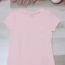 Mädchen Polo Ralph Lauren T-Shirt rosa 
Super weiches Material, mit Modal Anteil 
TOP Zustand 
Gr. 104/110 fällt gut aus 

Versandkosten extra