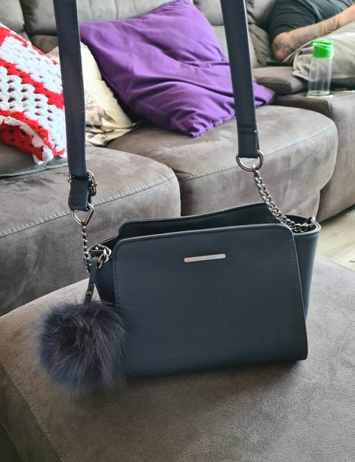 Buy & Sell Essex Basildon - Photos for Navy blue Cross body bag