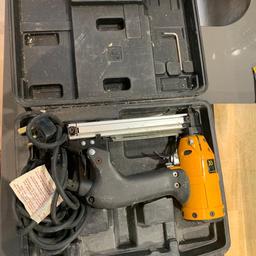 jcb ngk1 nail gun in good used condition, has minimal signs of wear and tear comes with packs of nails ready for use and works perfectly. Collection Chelmsford