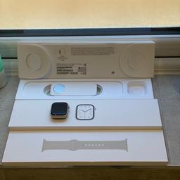Apple Watch 7 series starlight
41mm

GPS/Cellular

Apple care ends February 28th 2023

Immaculate condition no scratches

Hardly worn
