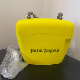 Authentic Palm Angels bag

Impulse buy (285.71) so it’s never been worn.

Offers welcome 