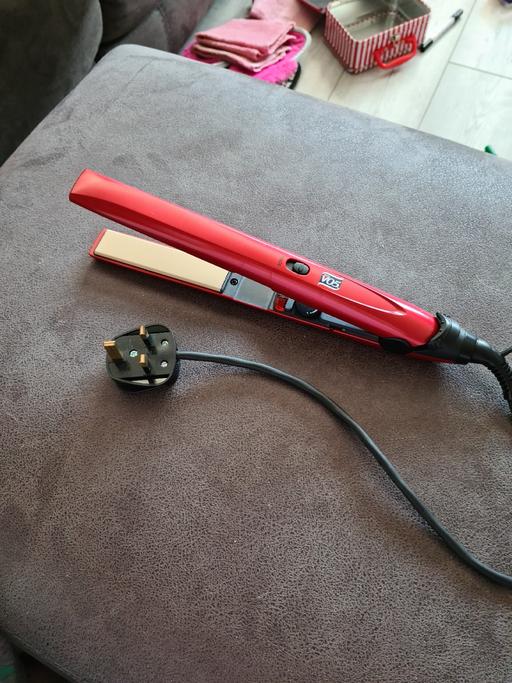 Buy & Sell Essex Basildon - Photos for VO5 Ionic hair straighteners Slim plates