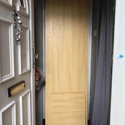 Ikea single pax wardrobe with mirror door. In used condition. It’s from a pet and smoke free house. This is a quick sale and the price is factored. Mirror door is £40 alone. It’s about 2 years old and in a light oak colour. Wardrobe has been dismantled for easy transportation. Buyer to collect. Thanks for looking.
