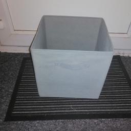 6 X canvas storage boxes from the range
light grey colour
11 inch X 11 inch X 10 inch high
can deliver locally
only £5 for all
call or text 07842-207242
thanks for looking