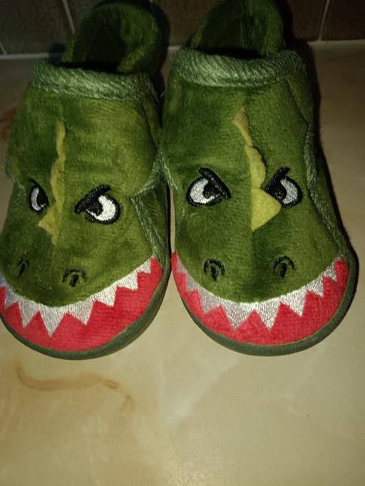 Buy & Sell Lancashire Burnley - Photos for LOVELY NEW DRAGON SLIPPERS SIZE 5/6