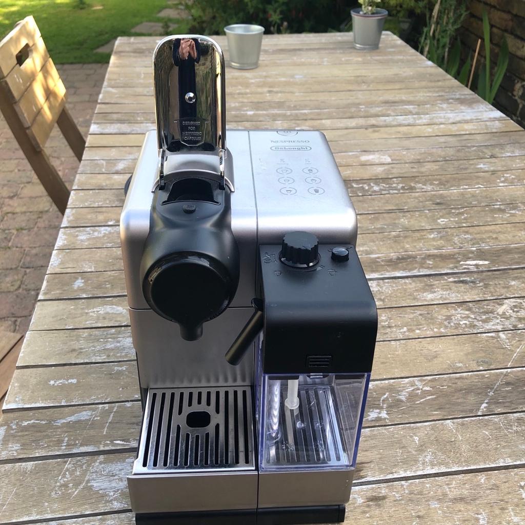 Nespresso Delonghi coffee machine in ME13 Swale für 50,00 £ zum Verkauf