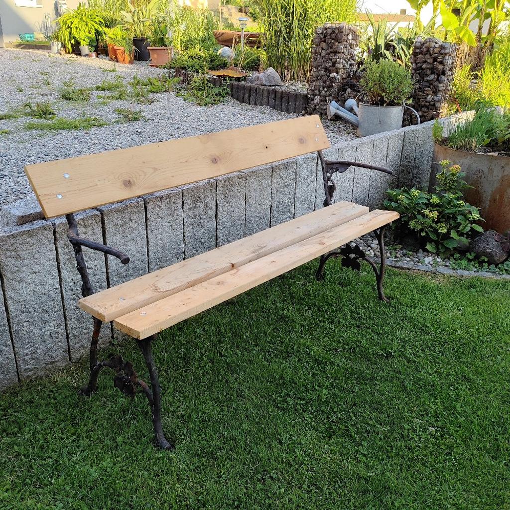 Alte Gartenbank, Holzbank in 6714 Gemeinde Nüziders für 80,00 € zum