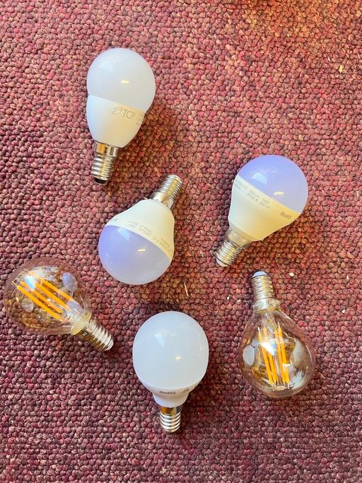 Buy & Sell Bedfordshire Bedford - Photos for 6 x light bulbs .mixed assortment as per pics