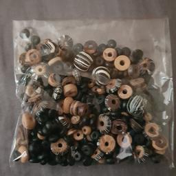 pack of different sized wooden beads.
selling other items please check them out
collection only b33