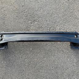 Audi Q5 REAR BUMPER REINFORCING CRASH BAR (2021).

Part was on the vehicle for days (at dealership) before being removed to fit a tow bar. Therefore item is listed as new.

Collection from WS12 Hednesford area
Any questions please ask.